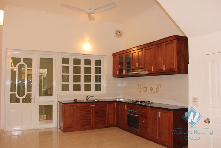 Brandnew house availble for rent in Nghi Tam village, Tay Ho, Hanoi